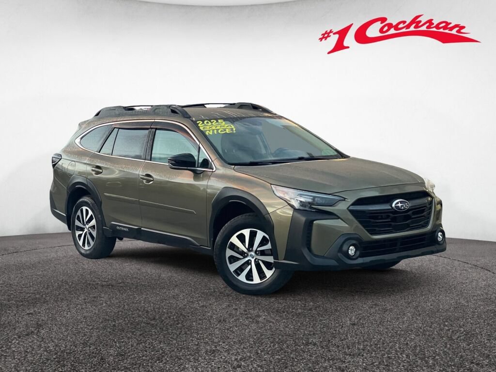 Used 2025 Subaru Outback Premium AWD/4WD image 1