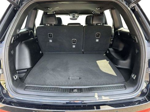 Used 2024 Jeep Grand Cherokee Altitude RWD image 7