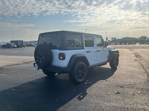 Used 2026 Jeep Wrangler Unlimited Sport AWD/4WD image 5