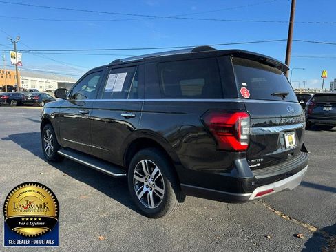 Used 2023 Ford Expedition Limited image 7