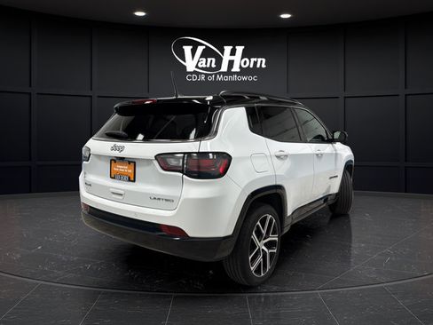 Used 2024 Jeep Compass Limited w/ Elite Group AWD/4WD image 7