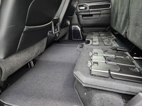 Used 2023 RAM 2500 Laramie w/ Night Edition image 35