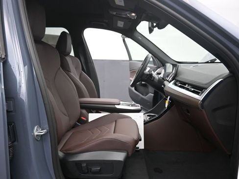 New 2025 BMW X1 xDrive28i w/ Convenience Package image 19