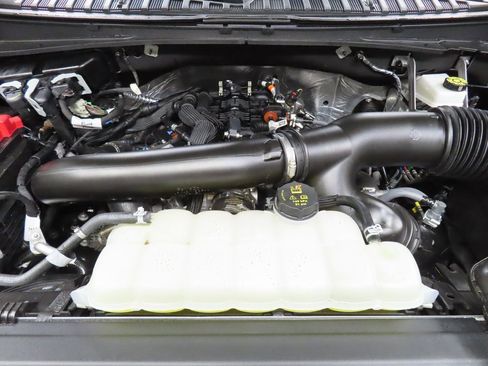 Used 2025 Ford Expedition Max Platinum w/ Platinum Ultimate Package image 35