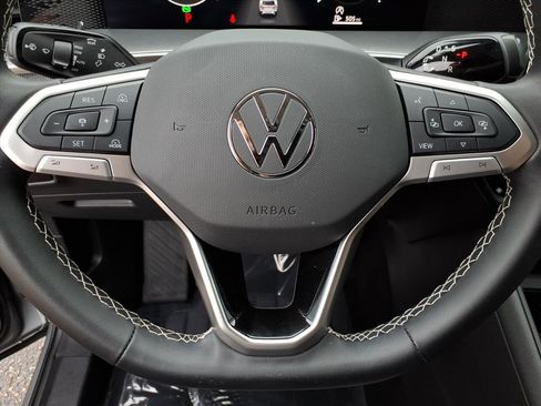 Certified 2025 Volkswagen Tiguan S image 25