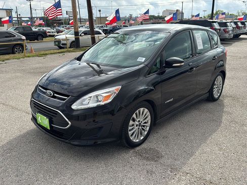 Used 2017 Ford C-MAX SE w/ Equipment Group 201A image 3