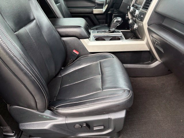 Used 2019 Ford F150 Lariat w/ Equipment Group 502A Luxury AWD/4WD image 19