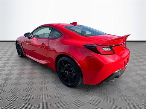 Used 2024 Toyota GR86 Premium image 5