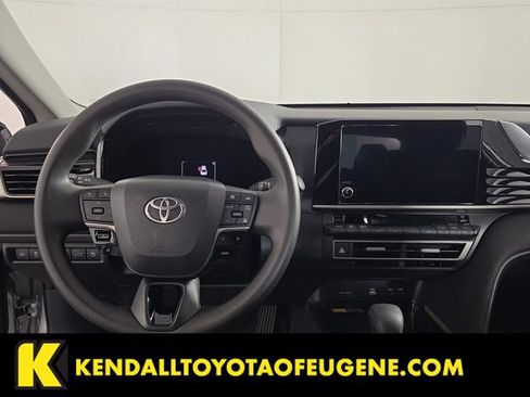 Used 2025 Toyota Camry LE FWD image 10