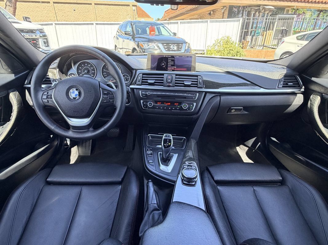 Used 2014 BMW 328i xDrive Wagon AWD/4WD image 24