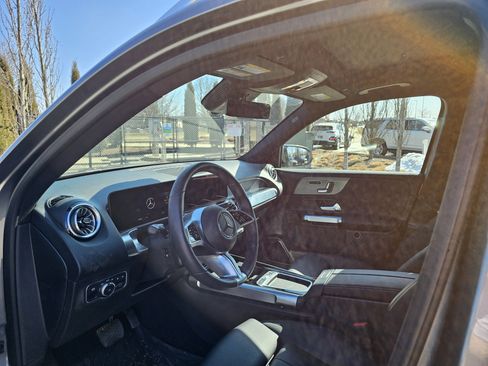 Certified 2025 Mercedes-Benz GLB 250 4MATIC image 6