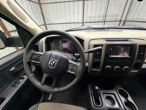 Used 2012 RAM 2500 ST w/ Chrome Appearance Group AWD/4WD image 17