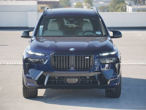 Used 2026 BMW X7 M60i AWD/4WD image 2