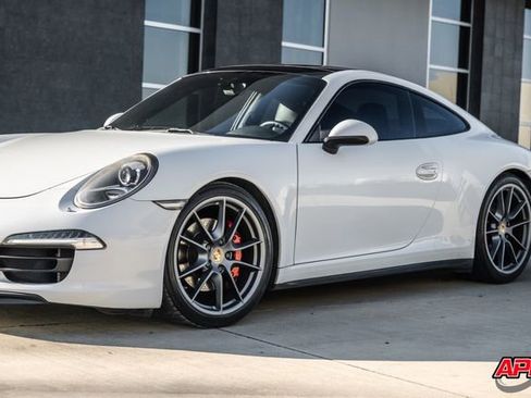 Used 2015 Porsche 911 Carrera 4S image 34