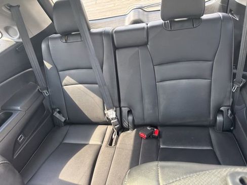Used 2018 Honda Pilot Elite image 14