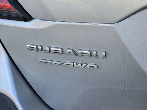 Used 2023 Subaru Outback Premium image 3
