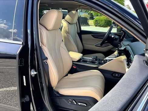 Used 2023 Acura MDX SH-AWD w/ Advance Package image 9