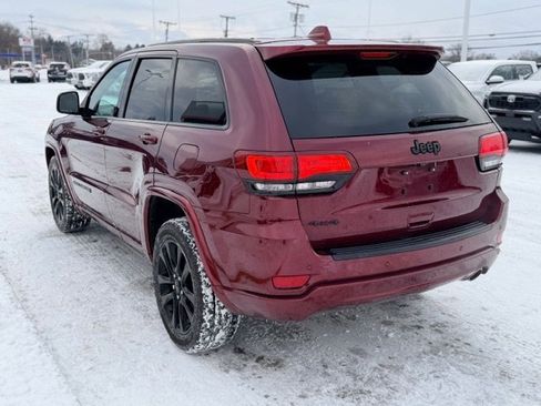 Used 2018 Jeep Grand Cherokee Altitude image 6