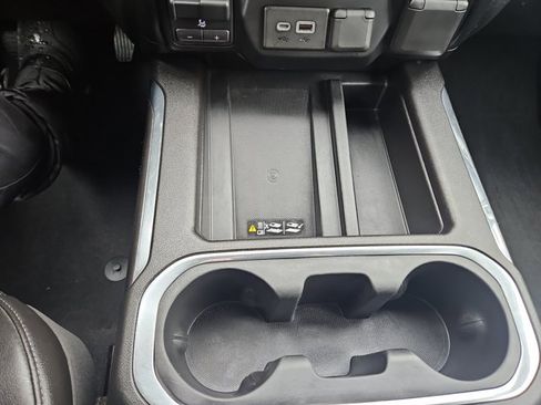 Used 2019 Chevrolet Silverado 1500 LTZ image 21