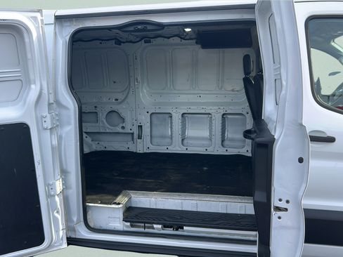 Used 2021 Ford Transit 250 Low Roof RWD image 19