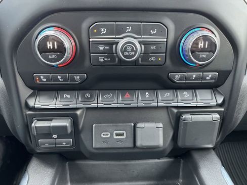 Used 2019 Chevrolet Silverado 1500 LTZ w/ LTZ Plus Package image 18