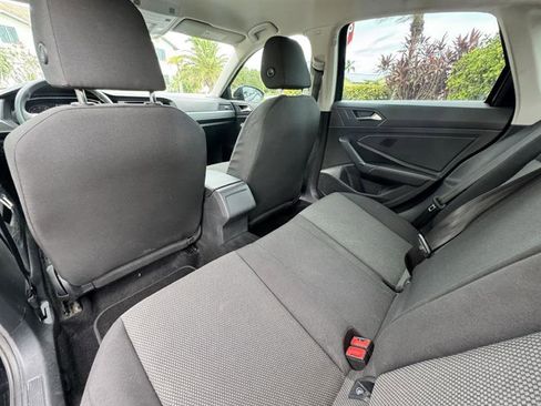 Used 2019 Volkswagen Jetta R-Line image 10