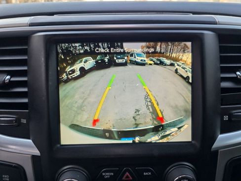 Used 2017 RAM 2500 SLT image 23