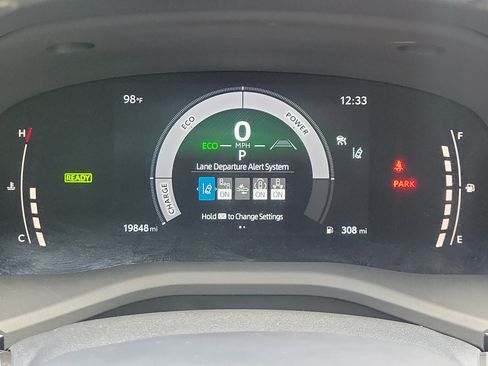 Used 2025 Toyota Camry SE w/ Convenience Package FWD image 23