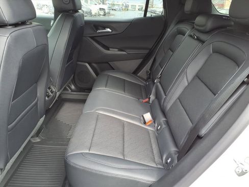 New 2026 Chevrolet Equinox LT w/ Convenience Package II image 4