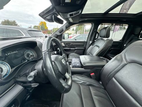 Used 2018 Honda Pilot Touring image 19
