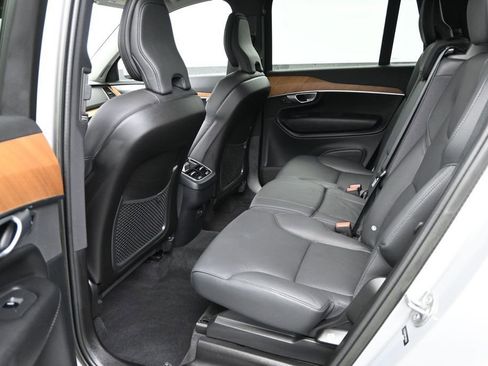 Used 2023 Volvo XC90 B6 Plus w/ Protection Package Premier AWD/4WD image 15