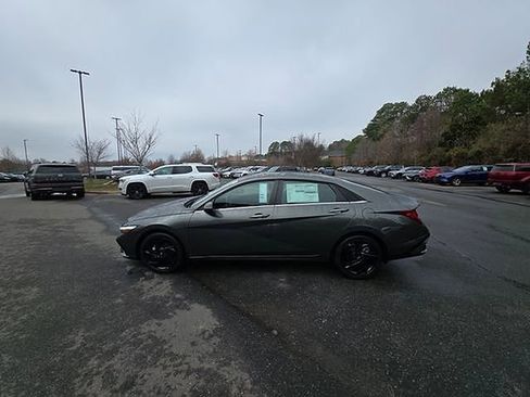 New 2026 Hyundai Elantra SEL Sport image 19