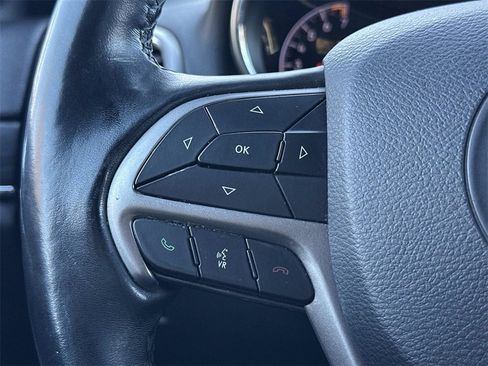 Used 2020 Jeep Grand Cherokee Limited w/ Luxury Group II image 15