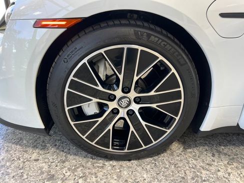 Used 2021 Porsche Taycan 4S image 42