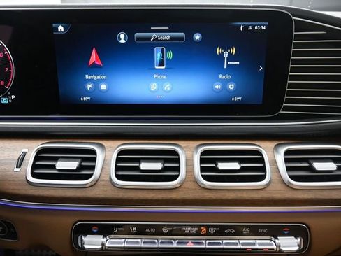 Used 2025 Mercedes-Benz GLS 450 GLS 450 image 11