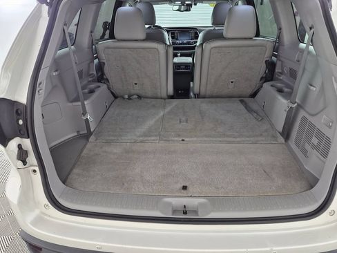 Used 2016 Toyota Highlander Limited Platinum AWD/4WD image 27