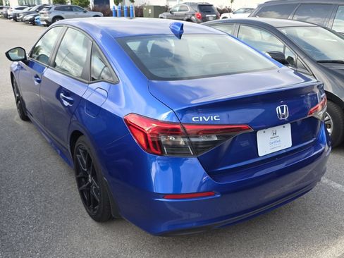 Used 2024 Honda Civic Sport image 5