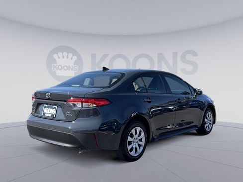 Used 2025 Toyota Corolla LE image 7