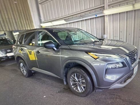 Used 2023 Nissan Rogue S FWD image 12