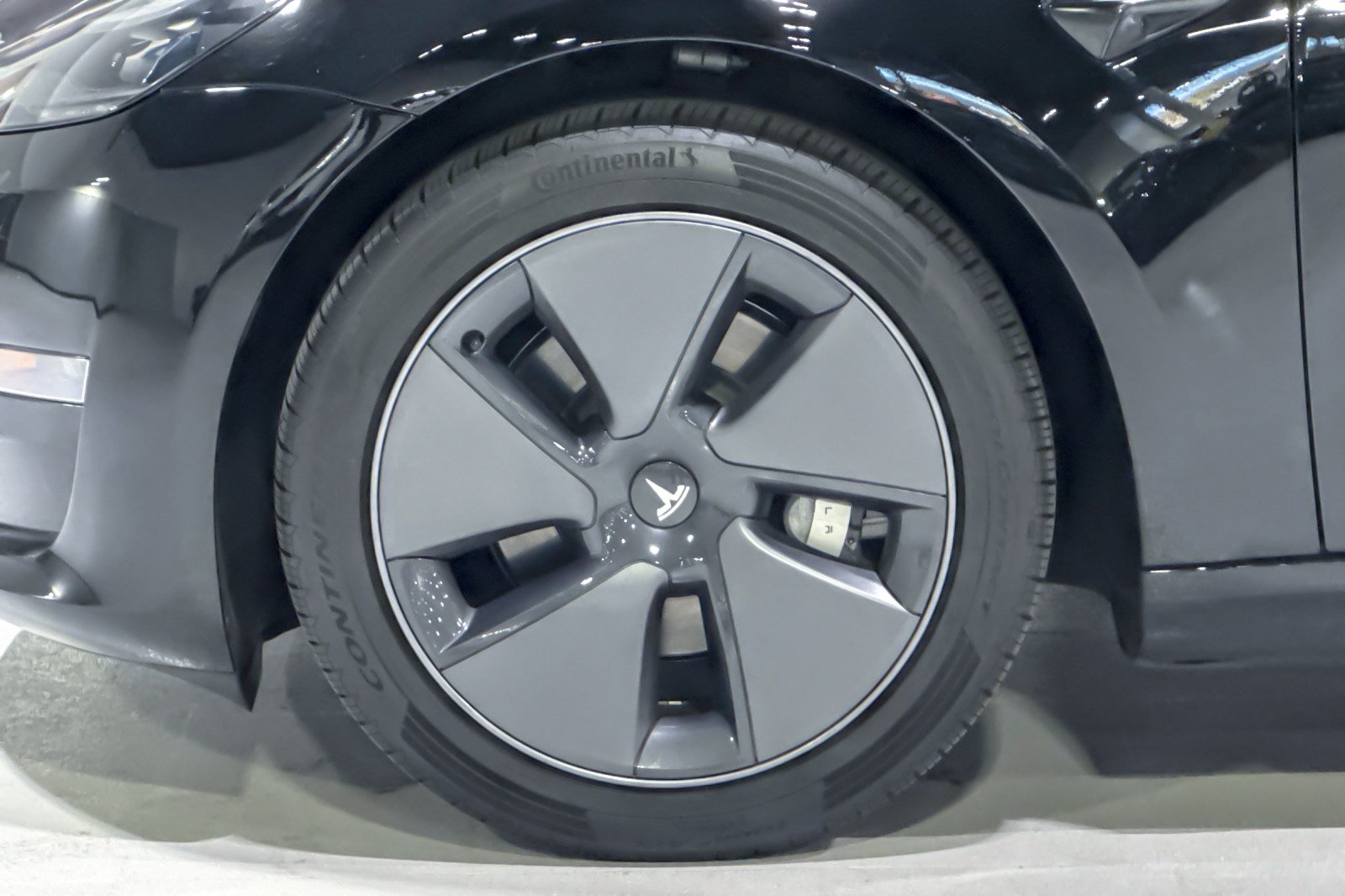 Used 2023 Tesla Model 3 Standard Range RWD image 13