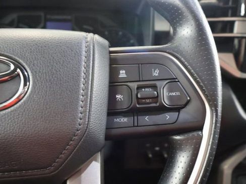Used 2025 Toyota Tundra SR5 AWD/4WD image 17