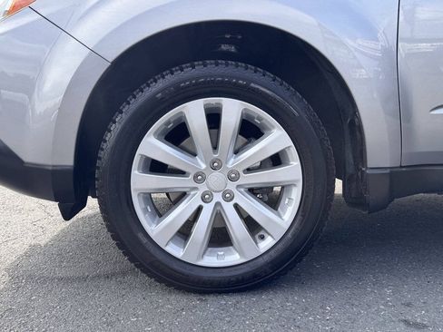 Used 2011 Subaru Forester 2.5X Premium AWD/4WD image 2