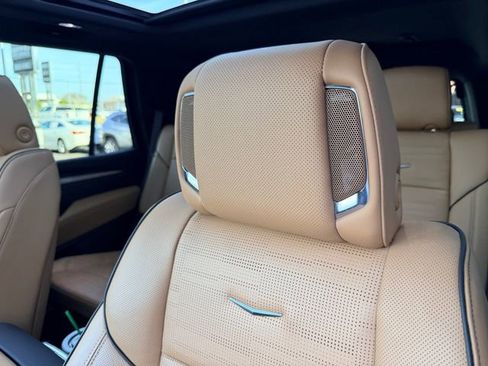 Used 2025 Cadillac Escalade Premium Luxury w/ Touring Package image 13