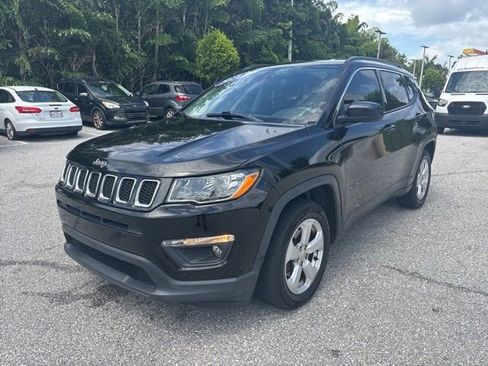 Used 2018 Jeep Compass Latitude FWD image 5