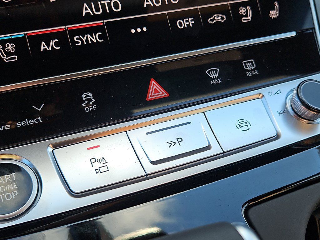 New 2027 Audi Q8 Prestige AWD/4WD image 11