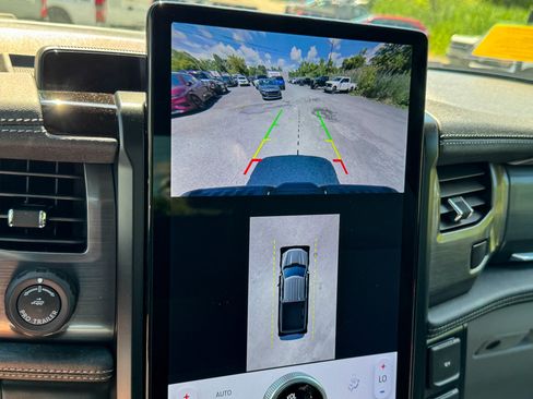 New 2025 Ford F150 Lightning Flash AWD/4WD image 34
