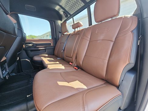 Used 2024 RAM 3500 Limited AWD/4WD image 22