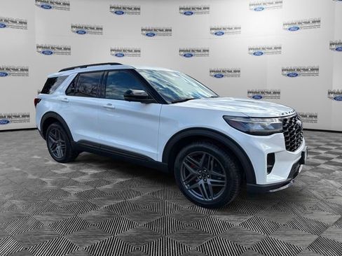 New 2026 Ford Explorer ST w/ Sun And Sound Package image 7