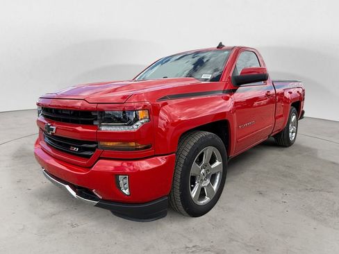 Used 2017 Chevrolet Silverado 1500 LT w/ LT Convenience Package AWD/4WD image 1