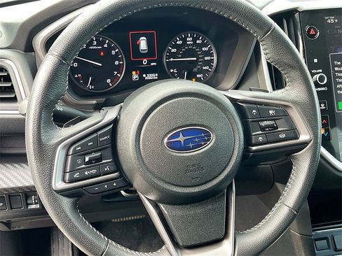 Used 2023 Subaru Ascent Premium w/ Convenience Package image 11